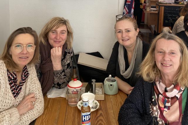 Les quatre portes paroles du pôle 59G20 proposent aux usagers de se rencontrer chaque semaine, en ville autour d’une boisson chaude